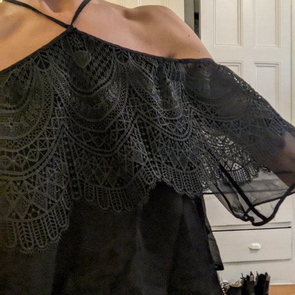 Cinq a Sept - Black Tiered Cold Shoulder Blouse with Lace - Picture 8 of 8